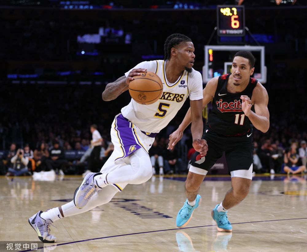 法捧起冠军 法捧起冠军