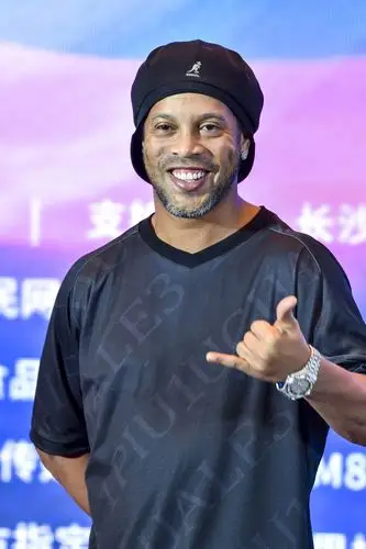 则像是古代 则像是古代